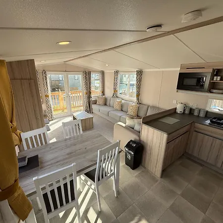 Prázdninový dům Starling With Hot Tub At Brickyard Lakes Amotherby